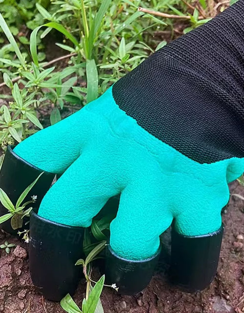 Load image into Gallery viewer, Clawmaster Garden Gloves – Digging &amp; Planting Gloves with Non-Slip Grip and Built-In Claws
